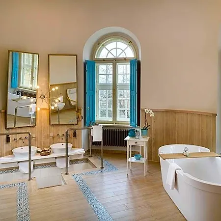Chateau Boutique & By L'occitane 5* Herálec