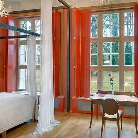 Chateau Boutique & By L'occitane 5* Herálec
