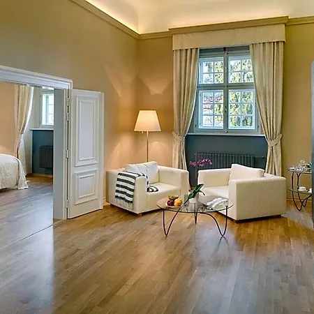Chateau Boutique & By L'occitane 5* Herálec