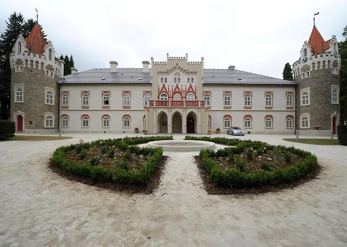 Hotel Chateau Boutique Hotel&spa By L'occitane